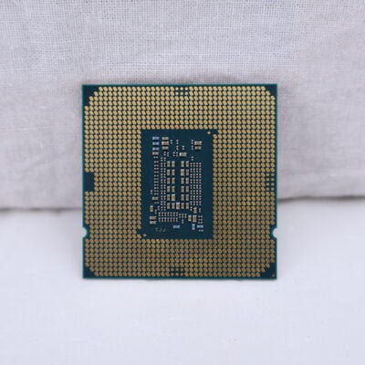 【通販センター】中古  INTEL Core i3 10105 (1200/3.7G/6M/C4/T8) 145174 