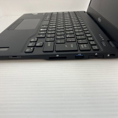 【秋葉原本店】中古  FujitsuLIFEBOOK(i7-10610U/16GB/SSD256GB/W11P) 3410015019 