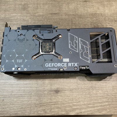 【前橋ｲﾝﾀｰｱｶﾏﾙ店】中古  ASUS TUF-RTX4070TI-O12G-GAMING (RTX4070Ti 12GB) 154193 