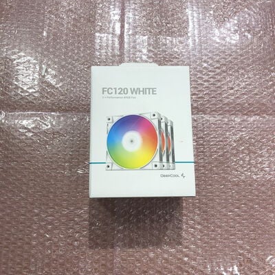 【宮崎恒久店】中古  DEEPCOOL FC120-WHITE 3 IN 1(120mm RGB WH 3PK) 5160000534 