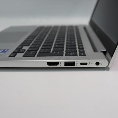 【札幌店】中古  HP EliteBook 630 G10 (Core i7-1335U/16GB/SSD 512GB/-//WLAN/13.3インチFHD/W11P/-) 3240010148 