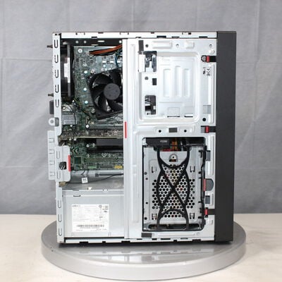 中古  Lenovo ThinkStation P330 