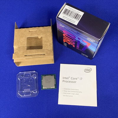 【横浜駅前店】中古  INTEL Core i7 8700K (1151/3.70GHz/12M/C6/T12) 136197 