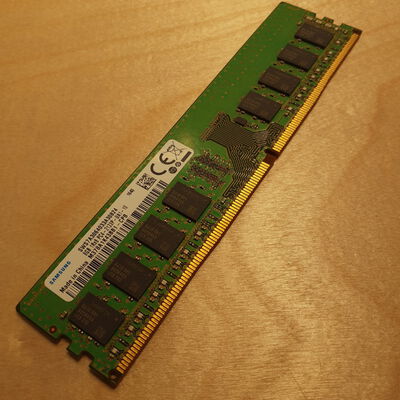 【鹿児島店】中古  PC4-17000 8GB デスクトップ用 126161 