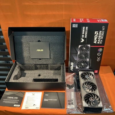 【なんば店】中古  ASUS TUF-RX9060XT-O16G-GAMING (RX9060XT 16G) 179898 