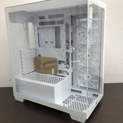 【福山ココローズ店】中古  CORSAIR CC-9011279-WW (ARGB E-ATX ｶﾞﾗｽ WH) 5090001076 