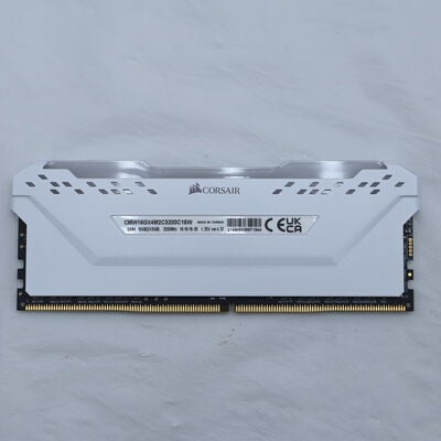 【通販センター】中古  PC4-25600 8GB デスクトップ用(DDR4-3200) 140727 