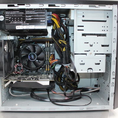 【通販センター】中古  【ジャンク品/保証無/返品質問不可】THIRDWAVE Magnate EM041(Intel Core i5 8500/16GB DDR4 (PC4)/SSD1TB/DVDマルチ/NVIDIA GeForce GTX 1050 Ti 4GB/OS無し) 196837 