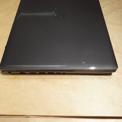 【鹿児島店】中古  富士通 FMVA53C2BH(i7-8550U/8GB/SSD256GB/W11H) 4700001055 