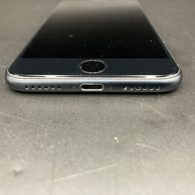 【熊本浜線店】中古  【au版SIMフリー】Apple iPhoneSE 4.7インチ (第3世代) 128GB (ミッドナイト) MMYF3J/A 154854 