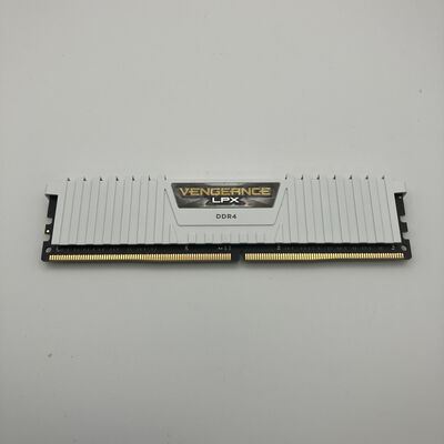 【秋葉原本店】中古  PC4-21300 16GB デスクトップ用 135638 