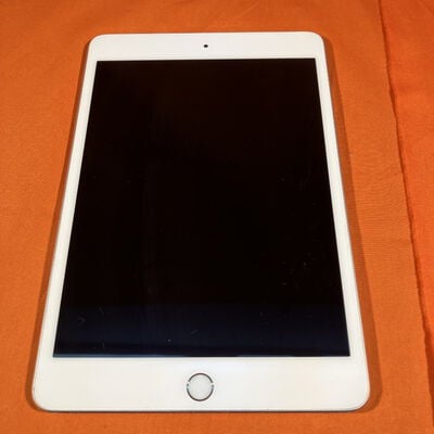 【なんば店】中古  Apple iPad mini4 Wi-Fi 128GB シルバー MK9P2J/A 129362 