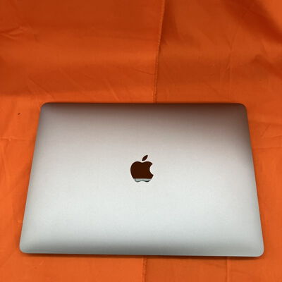 【なんば店】中古  MacBook Pro 13-inch 2022 (M2 8CPU 10GPU/8GB/512GB) Mac14.7 MNEJ3J/A 5160000330 