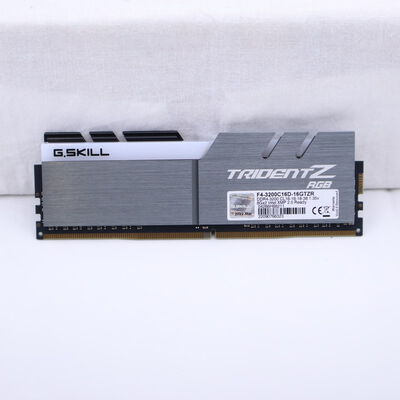 【通販センター】中古  PC4-25600 8GB デスクトップ用(DDR4-3200) 140727 