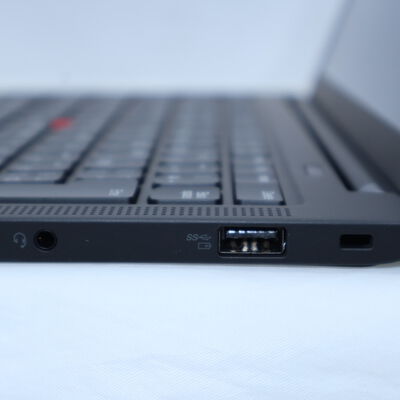 【通販センター】中古  Lenovo ThinkPad X1 carbon Gen9 (Core i5-1135G7/16GB/オンボード) 202821 