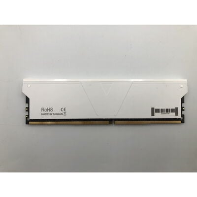 【水戸赤塚店】中古  V-Color Skywalker Plus TO416G36D818DSPWWK(DDR4 PC4-28800 16GB) 199768 
