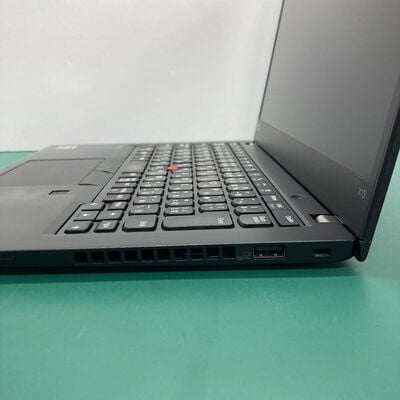 【神戸・三宮店】中古  Lenovo ThinkPad X13 Gen 1 (INTEL Core i5 10210U 1.6GHz/8GB/SSD256GB/-/オンボード/13.3/1920x1080/Wi-Fi/WEBCAM/W11H64) 178715 