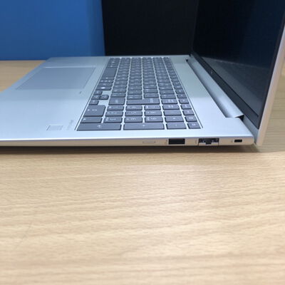 【甲府飯田店】中古  HP EliteBook 660 G11(Intel Core Ultra 7 165U/16GB/SSD512GB/なし/オンボード/16/1920x1200/Wi-Fi/WEBCAM/W11H64 MAR) 183468【2/19値下げ!】 