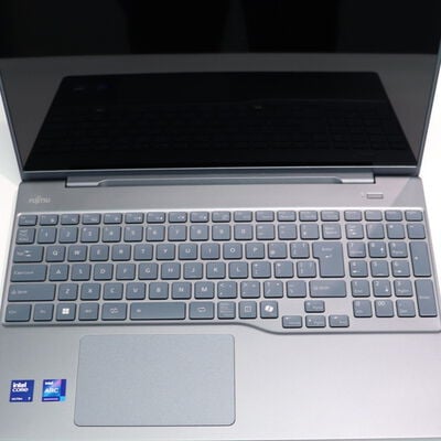 【札幌店】中古  FUJITSU LIFEBOOK PH77/J3(Ultra 7 155H/32GB/SSD512GB/光学ドライブなし/オンボード/16インチ/1920*1200/W11H) 3210015452 