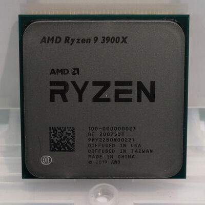 【札幌店】中古  AMD Ryzen 9 3900X (AM4/3.8/70M/C12/T24/105W) 140023 
