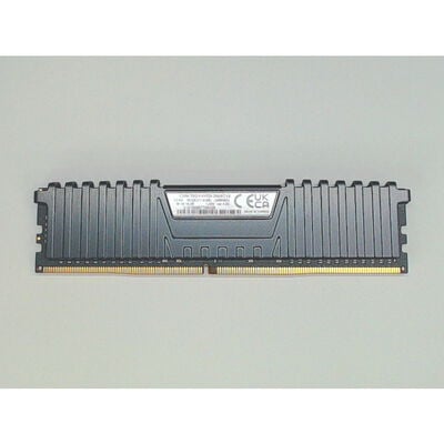 【前橋ｲﾝﾀｰｱｶﾏﾙ店】中古  CMK32GX4M2A2666C16 4540001521 