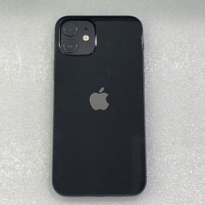 【甲府飯田店】中古  【docomo】Apple iPhone12 6.1インチ 64GB (ブラック) MGHN3J/A 143752 