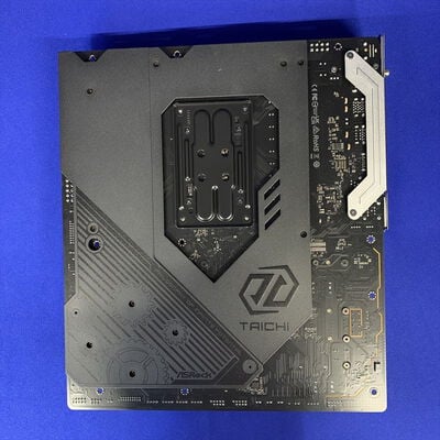 【横浜駅前店】中古  ASRock X870E Taichi (X870E AM5 E-ATX DDR5) 172192 