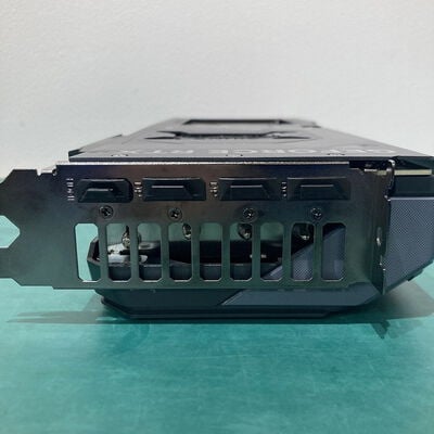 【浦添城間店(沖縄)】中古  各社 GeForce RTX5070 (12GB PCI-E) 176898 