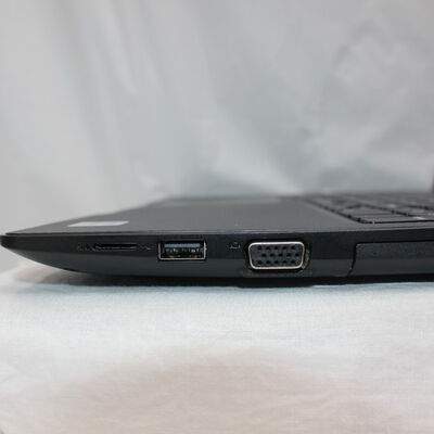 【通販センター】中古  DELL Vostro 3590(Intel Core i5 10210U 1.60GHz/16GB DDR4/SSD256GB/-/オンボード/15.6/1920x1080/GbE/Wi-Fi/WEBCAM/W11P/VBT) 197853 