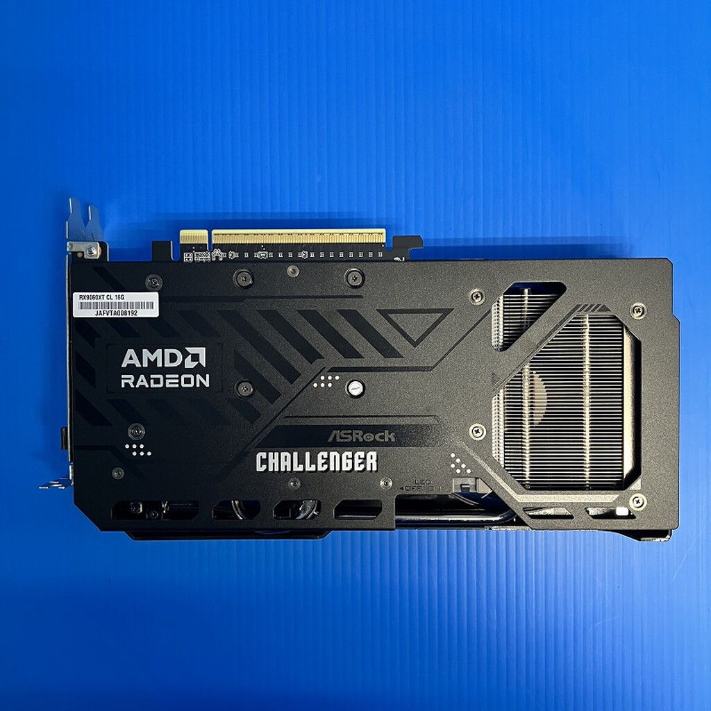 中古 ASRock RX9060XT CL 16G (RX9060XT Challenger 16G) 3120023624