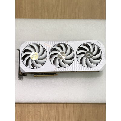 【甲府飯田店】中古  ZOTAC ZT-B50800Q-10P (RTX5080 SOLID OC White 16GB) 188351 