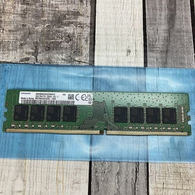 【広島店】中古  Samsung M378A4G43CB2-CWE (DDR4 PC4-25600 32GB) 195866 