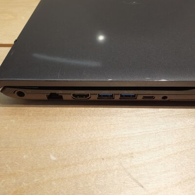 【鹿児島店】中古  FUJITSU FMV LAPTOP-0QHADFU5(i7-8550U/8GB/SSD240GB/W11H) 4700001110 