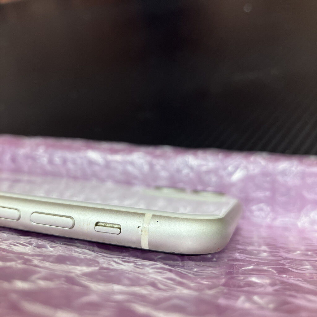 中古 【SoftBank】 Apple iPhone11 6.1インチ 64GB (ホワイト) MWLU2J