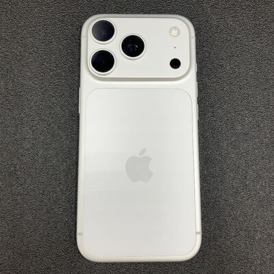 【熊本浜線店】中古  Apple iPhone17 Pro 256GB シルバー 【国内版SIMフリー】 MG854J/A 182993 