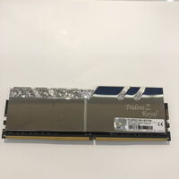 中古  PC4-28800 8GB デスクトップ用(DDR4-3600) 140733 