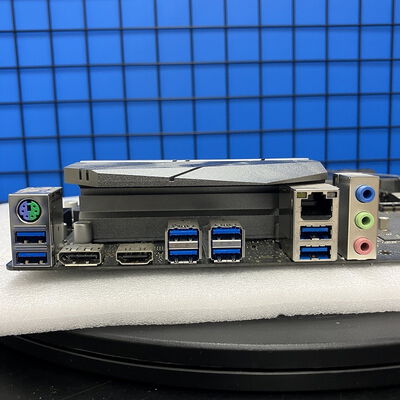 【新潟店】中古  ASRock X570 Phantom Gaming 4 (X570 AM4 ATX DDR4) 140055 