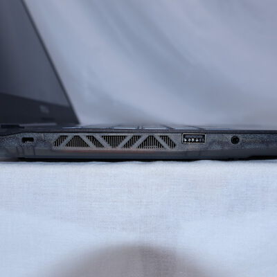 【通販センター】中古  MSI Cyborg 15 A13V(Intel Core i7 13620H/16GB DDR5 (PC5)/SSD512GB/なし/NVIDIA GeForce RTX 4060 8GB Laptop GPU/15.6/1920x1080/Wi-Fi/W11H64 MAR) 204098 