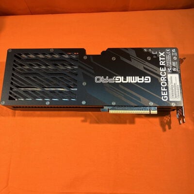 【なんば店】中古  Palit NE75080019T2-GB2031A (RTX5080 GamingPro 16GB) 176534 