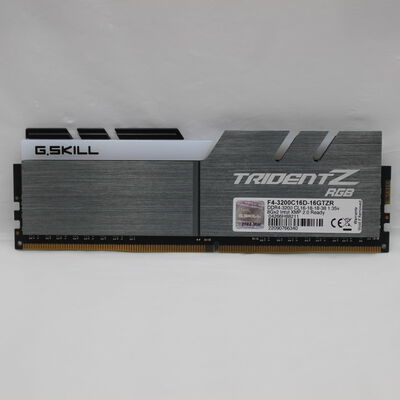 【通販センター】中古  PC4-25600 8GB デスクトップ用(DDR4-3200) 140727 