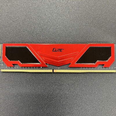 【熊本浜線店】中古  【製造番号・型番シール無】PC4-25600 8GB デスクトップ用(DDR4-3200) 197908 