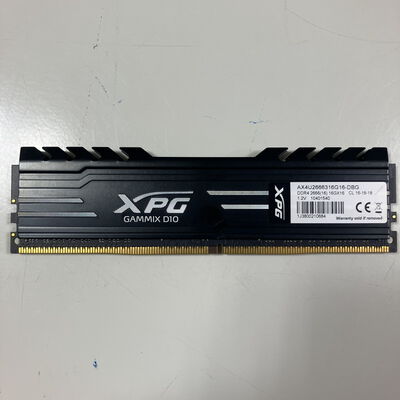 【大宮店】中古  PC4-21300 16GB デスクトップ用(DDR4-2666) 135638 