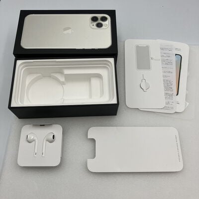 【新潟店】中古  【SIMロック解除済み】【docomo】 Apple iPhone11 Pro 256GB (シルバー) NWC82J/A アップル整備済品 3290007429 