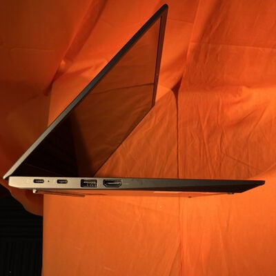 【なんば店】中古  Lenovo ThinkPad X1 Carbon Gen9 (i5 1135G7/8GB/SSD 256GB/WLAN/14WUXGA) 183809 