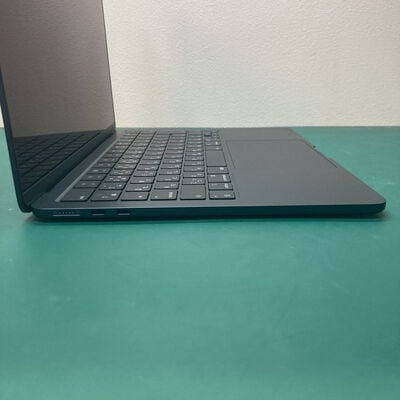 【浦添城間店(沖縄)】中古  Apple MacBook Air 13インチ 512GB MLY43J/A ミッドナイト (M2・2022) 1250005126 