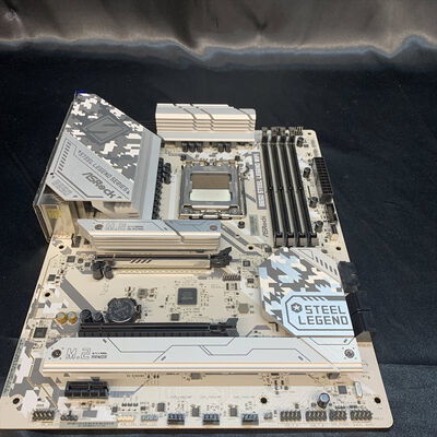 【横浜駅前店】中古  ASRock B650 Steel Legend WiFi (B650 AM5 ATX) 168306 