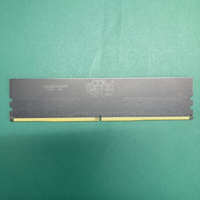 【神戸・三宮店】中古  PC5-44800 16GB デスクトップ用 149153 