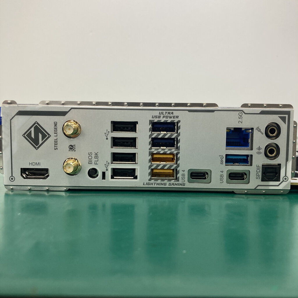 トーマ / Eureka 中古 バイカラーラブラドライト スクエアカット エチオピア産 1.56ct