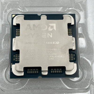 【新潟店】中古  AMD Ryzen 7 9800X3D (AM5/4.7/104M/C8/T16/120W) 172566 