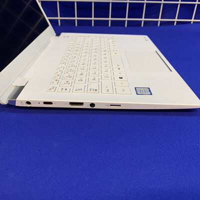 【横浜駅前店】中古  TOSHIBA dynabook P1-G6JP-BW (Intel Core i5-8250U/8GB/CPU内蔵//W11H/有線LAN◯無線LAN◯) 3400009264 